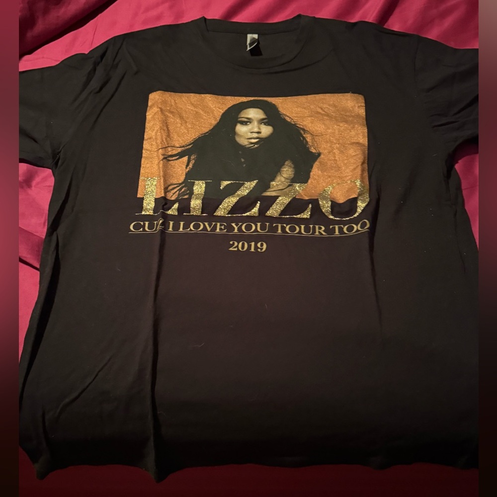 Lizzo 2019 official tour shirt